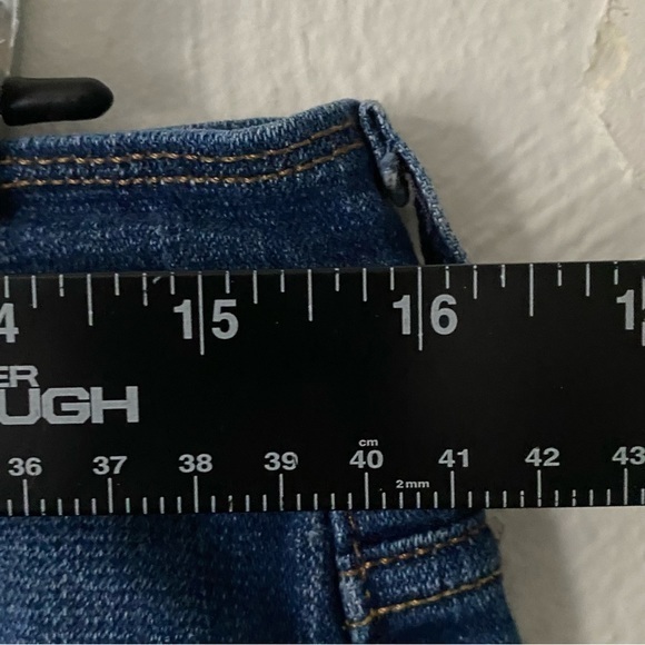 Levi’s Shorts Women’s‎ Size 10 Blue Jeans Dark Wash - Picture 9 of 12